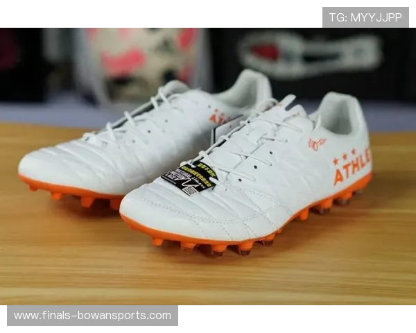 阿仕利塔MG足球鞋代言球星带你领略极速竞技与精准控球的完美结合